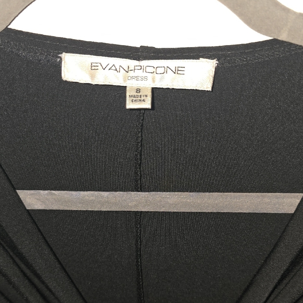 NWT Evan Picone Black Dress with Silver Detail Size 8 Beautiful! - Picture 2 of 8